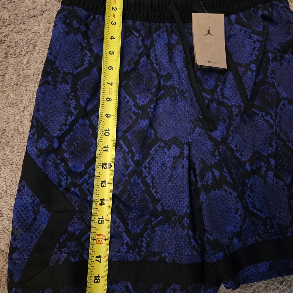 Nike Jordan Mens Dri-FIT Purple Black Snakepeint Mesh Diamond Shorts Size Medium - Picture 9 of 10